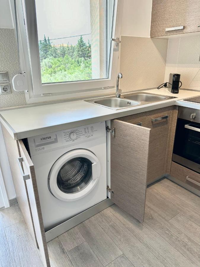 Athos Blue Nikiti 1 Apartment Luaran gambar